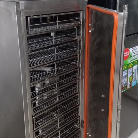 Tủ Sấy Chén Dĩa Công Nghiệp